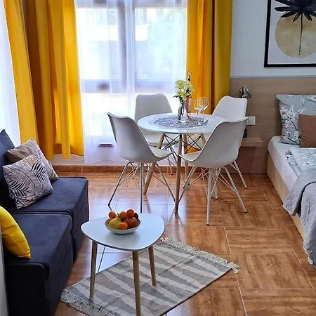 Patrick's - Royal Bay Apartment Sveti Vlas